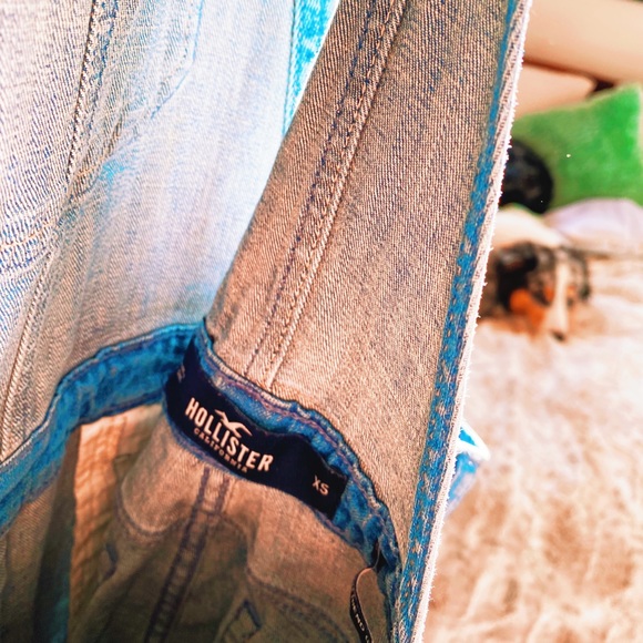 Hollister Artist Distressed Denim Overalls (Full) - Picture 4 of 12
